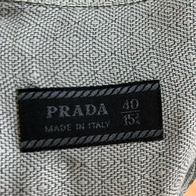 PRADA(プラダ)のまりぽささん専用　プラダシャツ メンズのトップス(シャツ)の商品写真