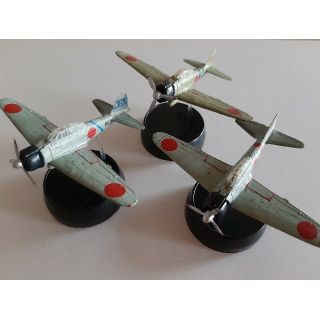 カイヨウドウ(海洋堂)の1/144　ワールドウイングスミュージアム　海洋堂　零戦21型　3機セット(模型/プラモデル)