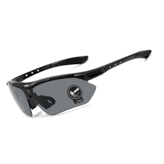 残り１個 早い者勝ち UV400 スポーツサングラス 新品 送料無料(サングラス/メガネ)