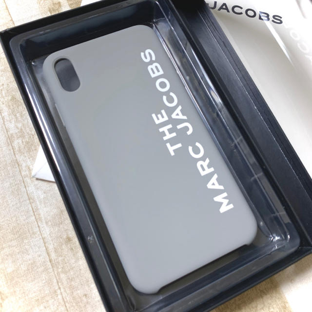 MARC JACOBS(マークジェイコブス)の新品未使用  マークジェイコブス グレー iPhone XS Maxケース スマホ/家電/カメラのスマホアクセサリー(iPhoneケース)の商品写真