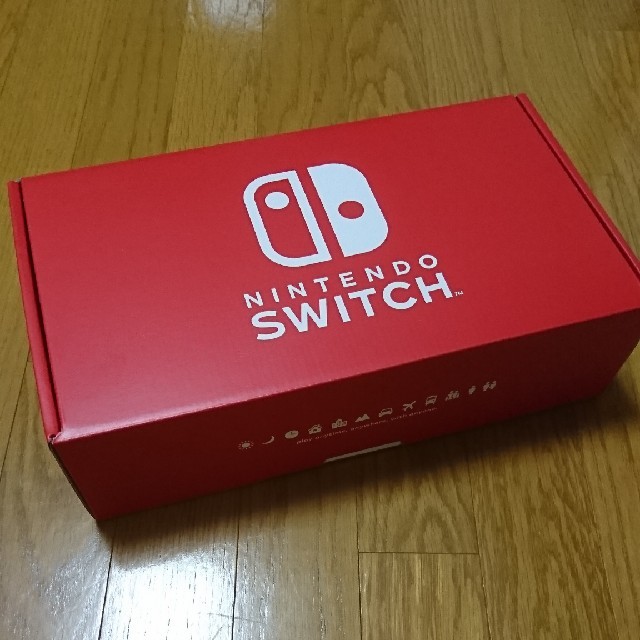 ニンテンドースイッチ (L)ネオングリーン(R)レッド