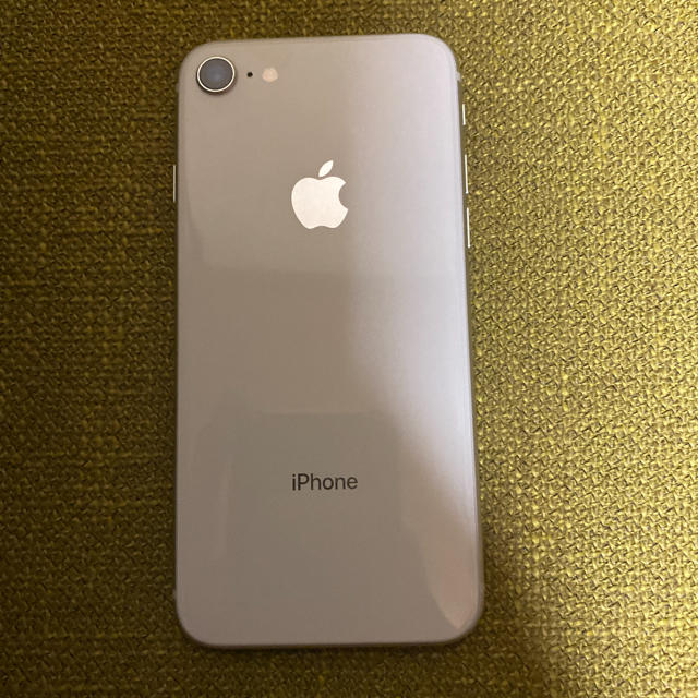 iPhone8silverSIMフリー本体美品⭐︎ 2