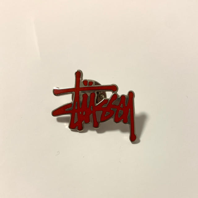 STUSSY(ステューシー)のSTUSSY ピンバッジ メンズのファッション小物(その他)の商品写真