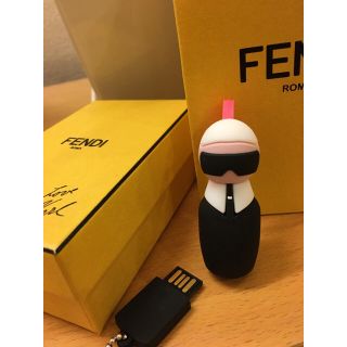 フェンディ(FENDI)の【値下げしました】新品フェンディUSBチャーム(その他)