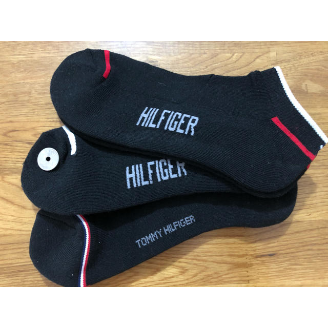 TOMMY HILFIGER(トミーヒルフィガー)の新作トミーヒルフィガー TOMMY HILFIGERメンズソックス3足セットB メンズのレッグウェア(ソックス)の商品写真