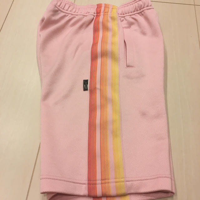 adidas(アディダス)のadidas ハーフパンツ　110 キッズ/ベビー/マタニティのキッズ服女の子用(90cm~)(パンツ/スパッツ)の商品写真