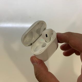 アップル(Apple)のairpods 片耳のみ　充電器(ヘッドフォン/イヤフォン)