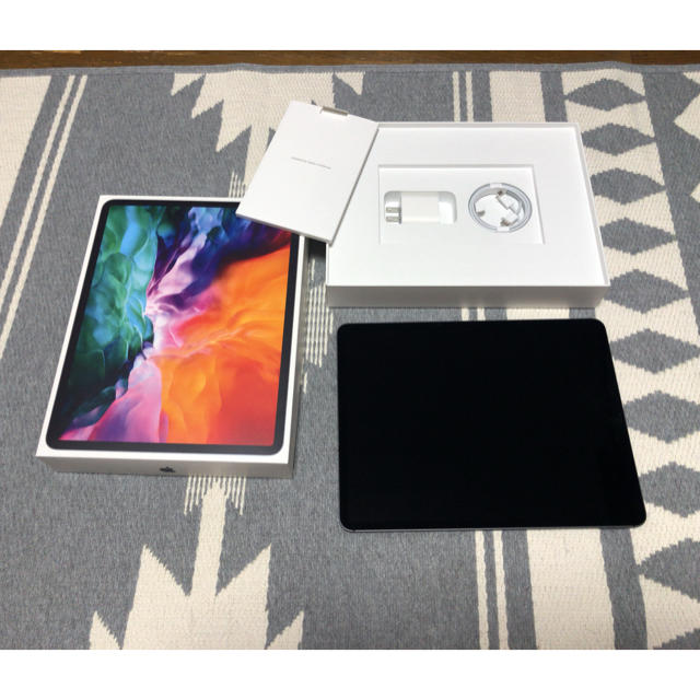 タブレットiPad pro 12.9 SIMフリー 最新 2020