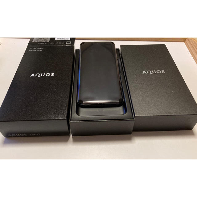 【SIMロック解除済】Softbank AQUOS zero2 906sh 1