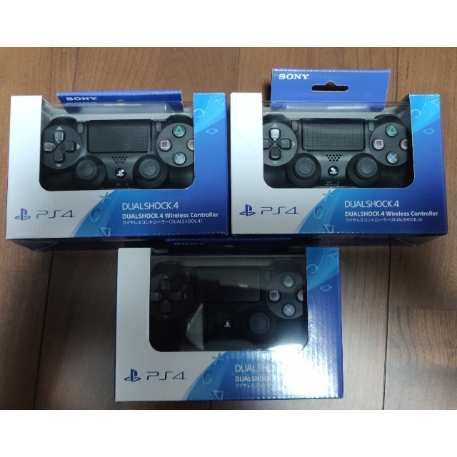 PlayStation4(プレイステーション4)のPS4 DUALSHOCK4 CUH-ZCT2J ジェットブラック×3個セット エンタメ/ホビーのゲームソフト/ゲーム機本体(家庭用ゲーム機本体)の商品写真