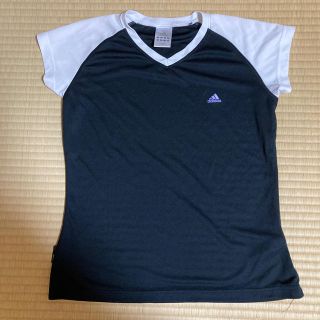 アディダス(adidas)のadidasTシャツ(Tシャツ/カットソー(半袖/袖なし))