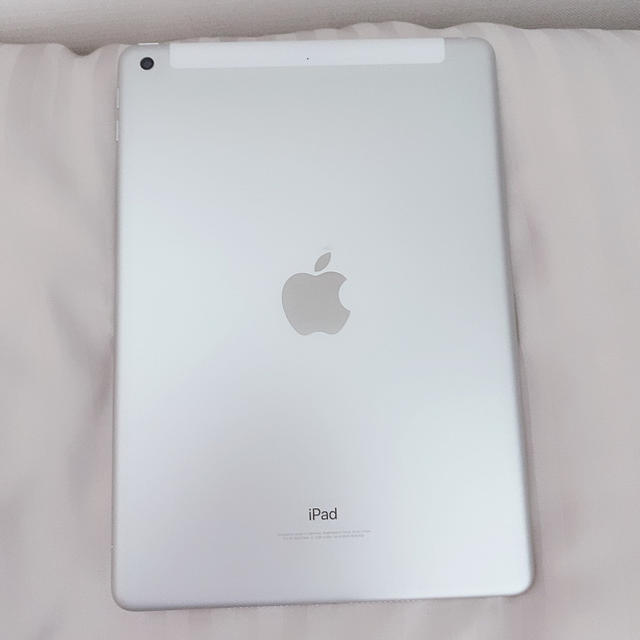 iPad 第6世代 32G シルバースマホ/家電/カメラ