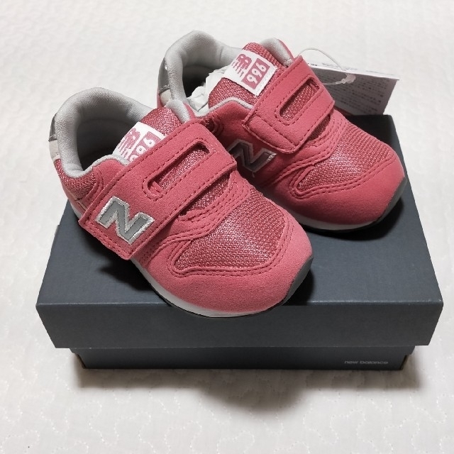 New Balance(ニューバランス)の【新品・未使用】ニューバランス　IZ996CPK 13cm キッズ/ベビー/マタニティのベビー靴/シューズ(~14cm)(スニーカー)の商品写真