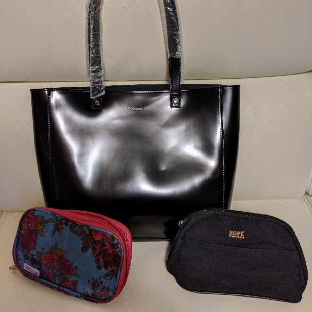 GIVENCHY(ジバンシィ)のジバンシーショルダーバッグ＆ロペポーチ＆メイクポーチ メンズのバッグ(ショルダーバッグ)の商品写真