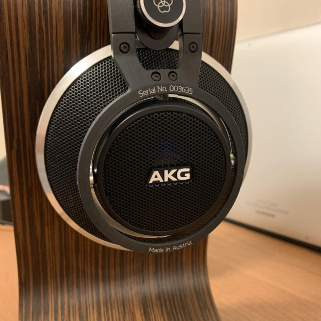 オーディオ機器AKG K812 希少 オーストリア製 約15万円の超高音質シルテックケーブル付