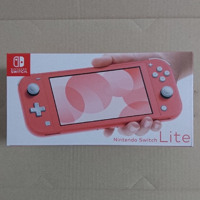 Nintendo Switch(ニンテンドースイッチ)の新品 Nintendo Switch Lite コーラル エンタメ/ホビーのゲームソフト/ゲーム機本体(携帯用ゲーム機本体)の商品写真