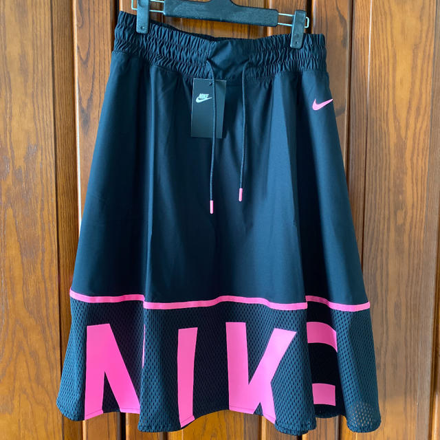 NIKE(ナイキ)の❤️☆mutta☆様専用❤️ レディースのスカート(ひざ丈スカート)の商品写真