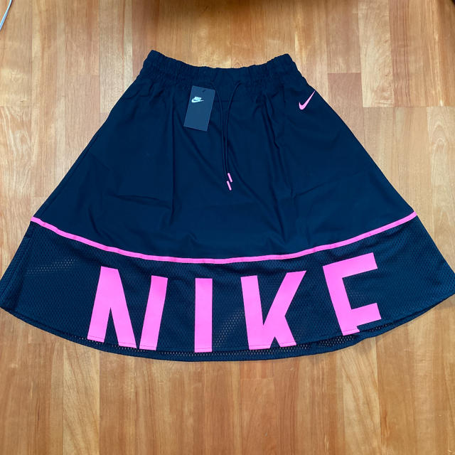 NIKE(ナイキ)の❤️☆mutta☆様専用❤️ レディースのスカート(ひざ丈スカート)の商品写真