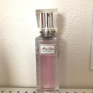 ディオール(Dior)のミス ディオール ブルーミング ブーケ ローラー パール  ロールオン　20ml(香水(女性用))
