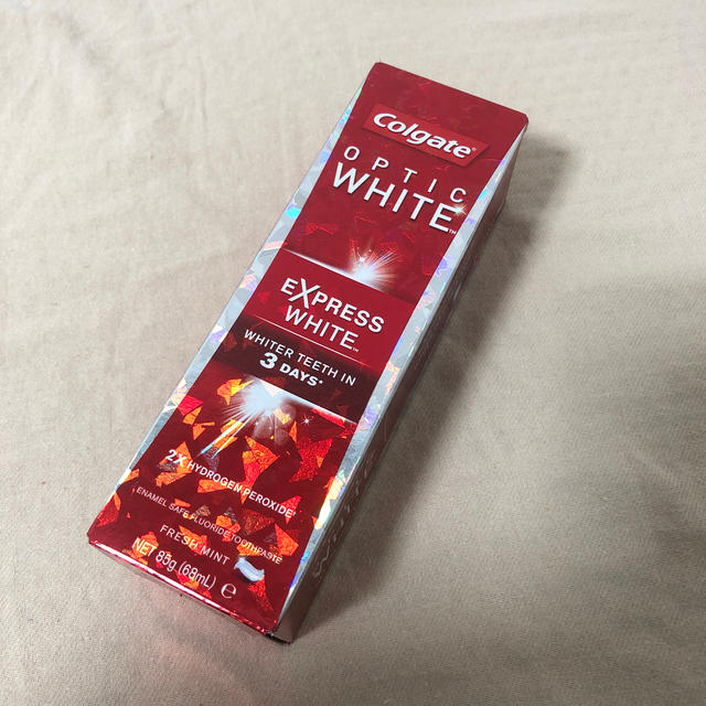 Colgate コルゲート　ホワイトニング歯磨き粉 コスメ/美容のオーラルケア(歯磨き粉)の商品写真