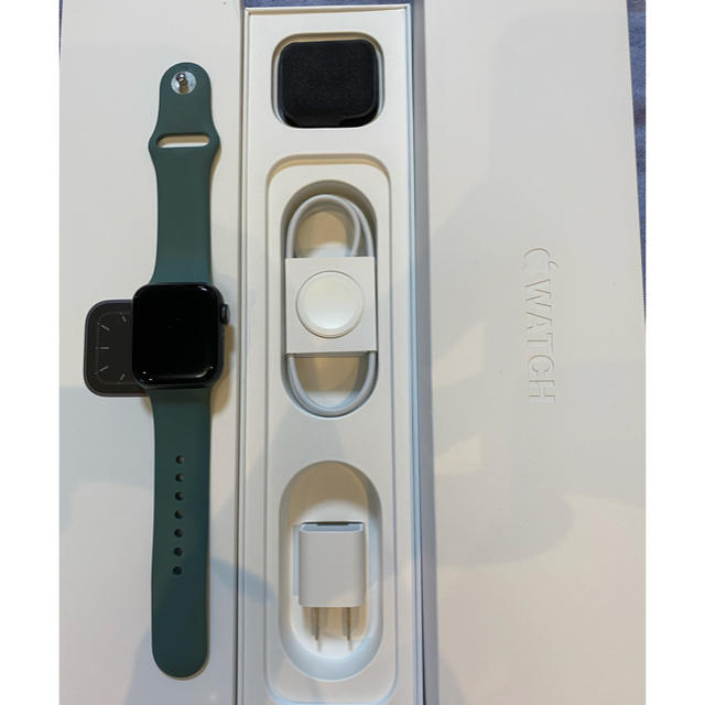 Apple(アップル)のAppleWatch Series 5 GPS 40MM Space Gray  メンズの時計(腕時計(デジタル))の商品写真