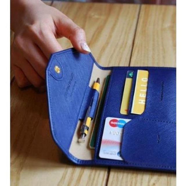 【パスポート ケース】カバー 旅行 通帳 カード ペンケース レザー【ブルー】 メンズのファッション小物(折り財布)の商品写真