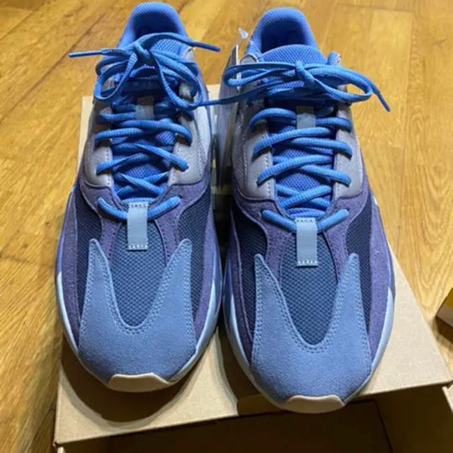 アディダス yeezy boost 700 carbon blue