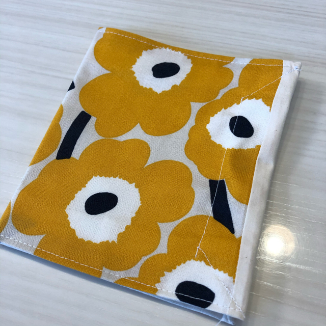 marimekko(マリメッコ)のララ様専用☆6点　マスクケース　非密のマスク　磁石でしまえるんです♪ ハンドメイドのファッション小物(その他)の商品写真