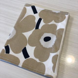 マリメッコ(marimekko)のララ様専用☆6点　マスクケース　非密のマスク　磁石でしまえるんです♪(その他)