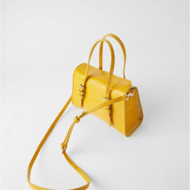 ZARA(ザラ)のZARAザラフラップ付きミニシティショルダーバッグハンドバッグ  レディースのバッグ(ショルダーバッグ)の商品写真