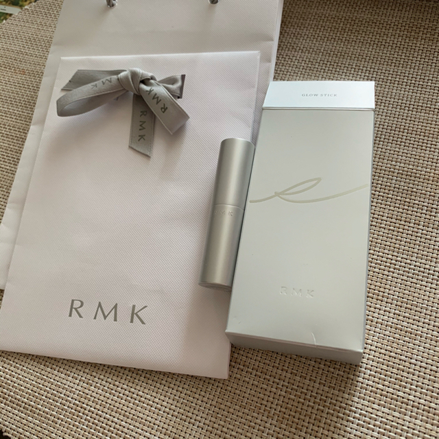 RMK(アールエムケー)のRMK  グロースティックファンデーション　美品 コスメ/美容のベースメイク/化粧品(ファンデーション)の商品写真