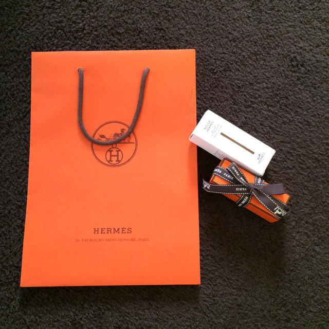 Hermes(エルメス)のエルメス❤︎ルージュ❤︎ポピー コスメ/美容のベースメイク/化粧品(リップグロス)の商品写真