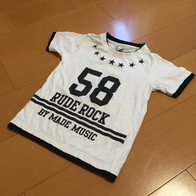 Tシャツ　白　120 男の子 キッズ/ベビー/マタニティのキッズ服男の子用(90cm~)(Tシャツ/カットソー)の商品写真