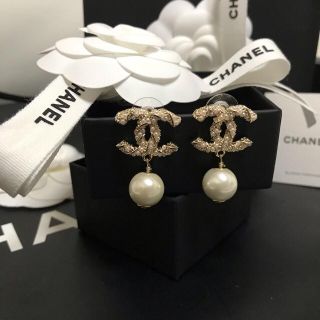 CHANEL - ＊専用になります＊超美品＊シャネル ピアス パールの通販 by