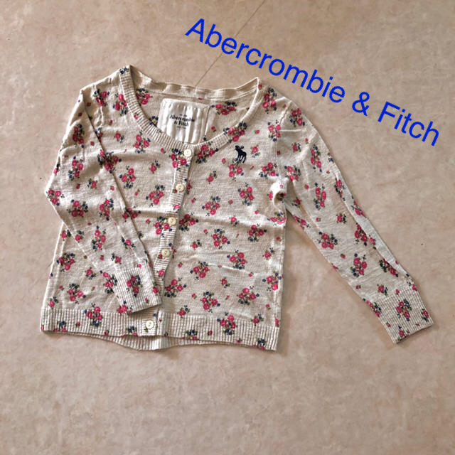 Abercrombie&Fitch(アバクロンビーアンドフィッチ)のAbercrombie & Fitch 花柄カーディガン レディースのトップス(カーディガン)の商品写真