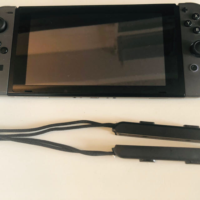 Nintendo Switch(ニンテンドースイッチ)のNintendo switch【中古】　 エンタメ/ホビーのゲームソフト/ゲーム機本体(家庭用ゲーム機本体)の商品写真