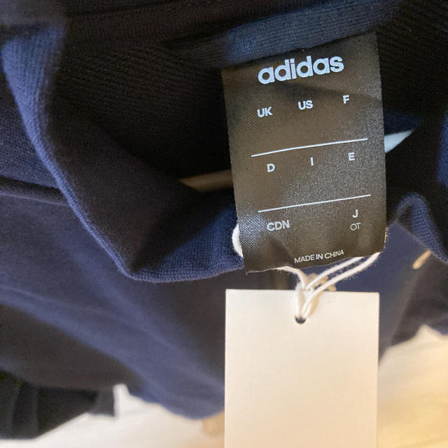 adidas(アディダス)のadidas ジャージ レディースのトップス(トレーナー/スウェット)の商品写真