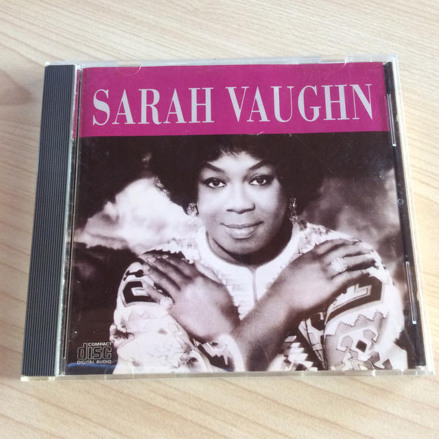 SARAH  VAUGHN エンタメ/ホビーのCD(R&B/ソウル)の商品写真