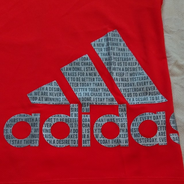 adidas(アディダス)のアディダス Tシャツ 160㎝ キッズ/ベビー/マタニティのキッズ服男の子用(90cm~)(Tシャツ/カットソー)の商品写真