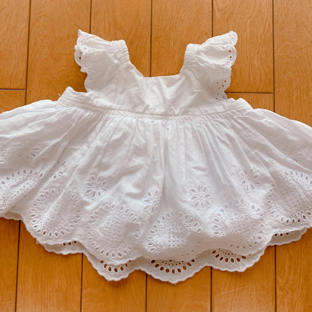 babyGAP(ベビーギャップ)のGAP ホワイトレースワンピ キッズ/ベビー/マタニティのベビー服(~85cm)(ワンピース)の商品写真
