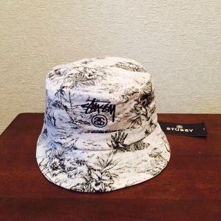 ステューシー(STUSSY)のSTUSSY バケットハット 白黒柄(ハット)