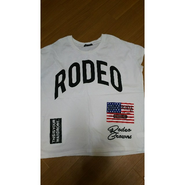 RODEO CROWNS(ロデオクラウンズ)の値下げ中☆RODEO CROWNS☆ビッグロゴTシャツ♪ レディースのトップス(Tシャツ(半袖/袖なし))の商品写真