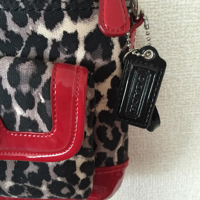 COACH(コーチ)のSALE‼️コーチ斜めがけバック美品 レディースのバッグ(メッセンジャーバッグ)の商品写真