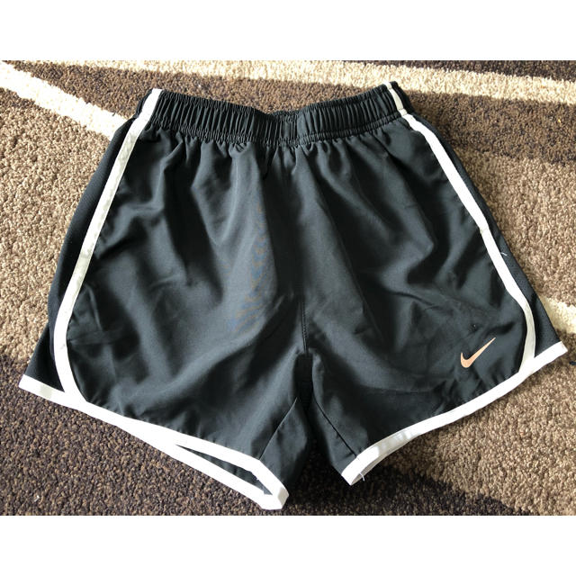 NIKE(ナイキ)の専用！NIKE⭐︎ランニングショートパンツ　ドライフィット スポーツ/アウトドアのランニング(ウェア)の商品写真