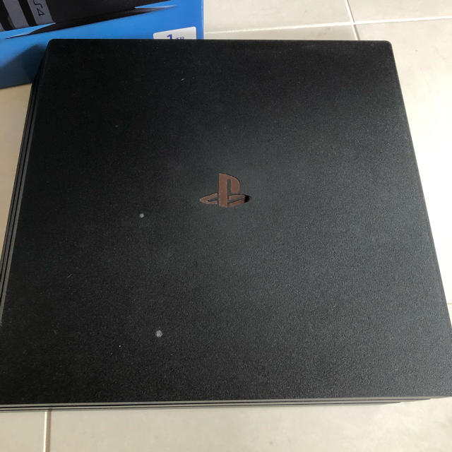 PlayStation 4 Pro 3