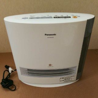 パナソニック(Panasonic)のパナソニック 加湿セラミックファンヒーター(ファンヒーター)