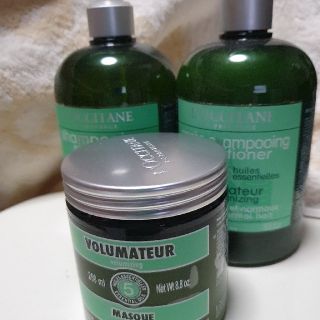 ロクシタン(L'OCCITANE)の大特価sale もう１つプラス！ロクシタン大容量ヘアケアコンプリートセット(ヘアケア)