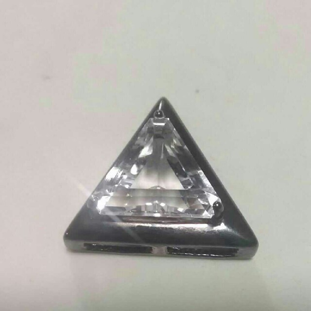 ハーキマーダイヤモンド（ハーキマー水晶）三角形型シルバーペンダントトップ