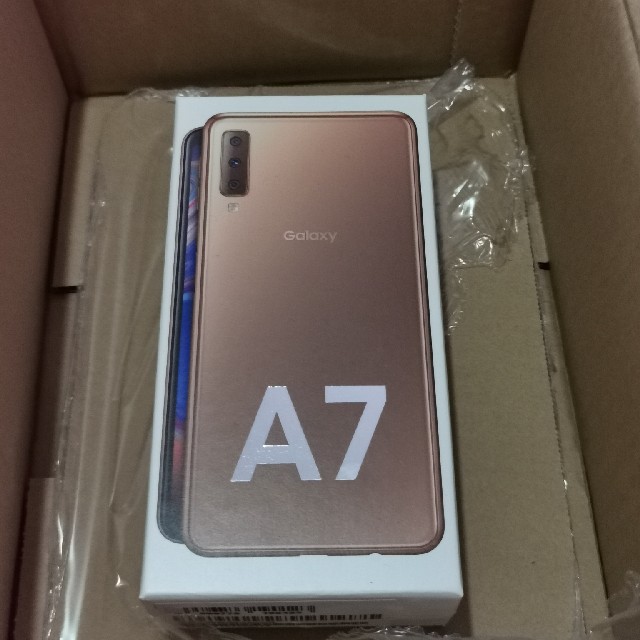 新品未開封品 SIMふりー Galaxy A7 ゴールドスマホ/家電/カメラ