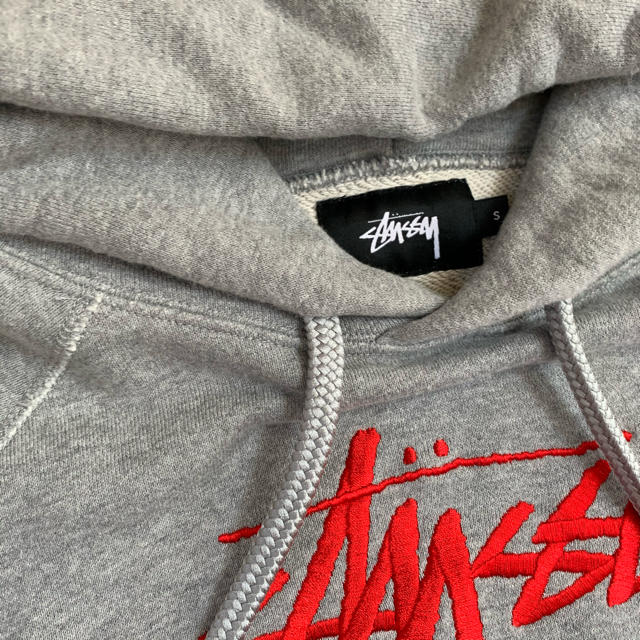 STUSSY(ステューシー)のStussy ロゴ フードパーカー S レディースのトップス(パーカー)の商品写真